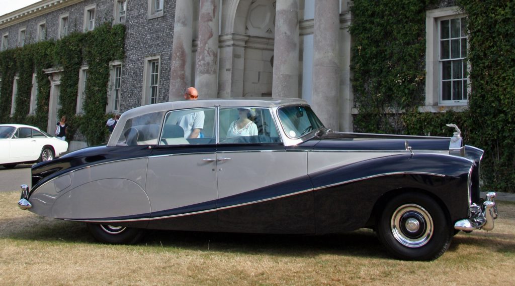 1956 Rolls Royce Silver Wraith Gulbenkian cropped