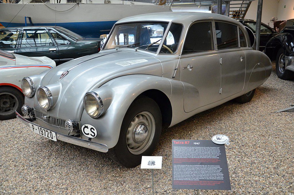 1024px 1947 Tatra 87