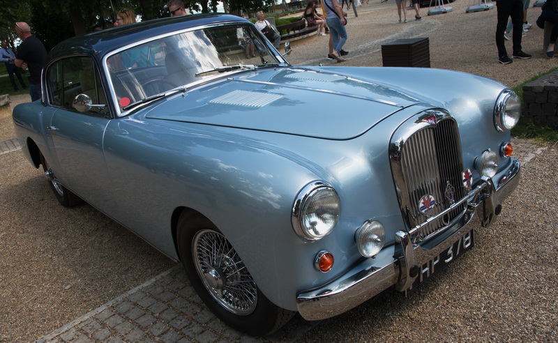 Kezdőlap 2 Alvis TC 108/G Graber-Willowbrook, az arisztokrácia diszkrét bája