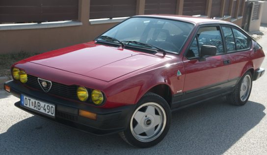 Alfa Romeo GTV 2.0 – Három évtizede jó formában