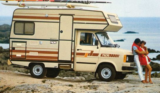 A lakóautózás kezdete – a szabadság országútjain